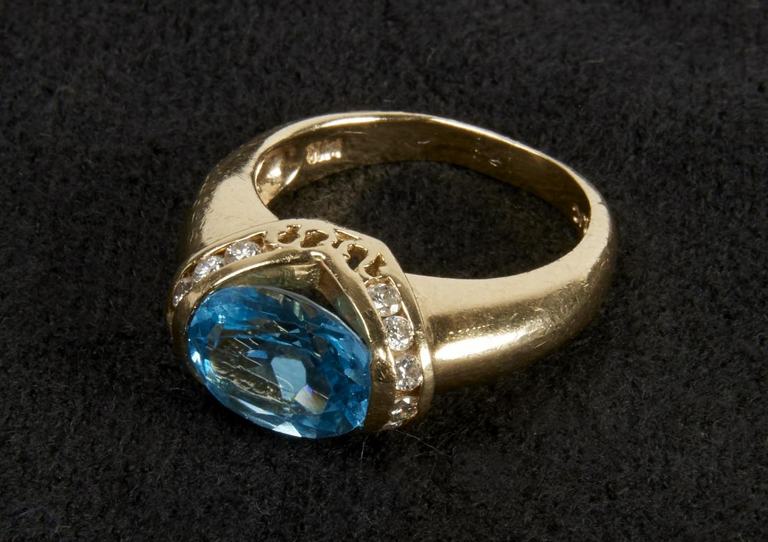 Ladies Ring - 14K blue topaz and diamonds (1 of 2)