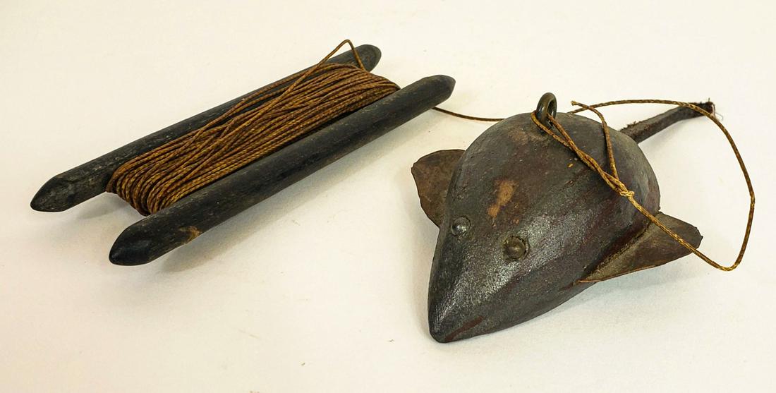 Rare Mouse Ice Fishing Lure with Original Line (1 of 4)