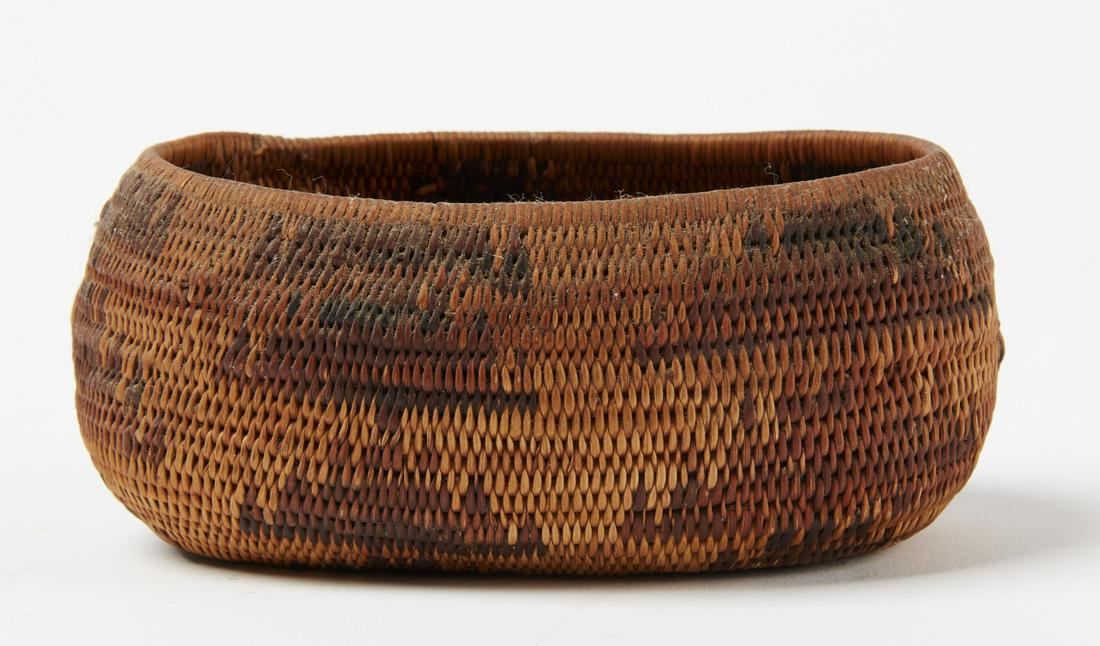 Small Fine Native American Basket (1 of 3)