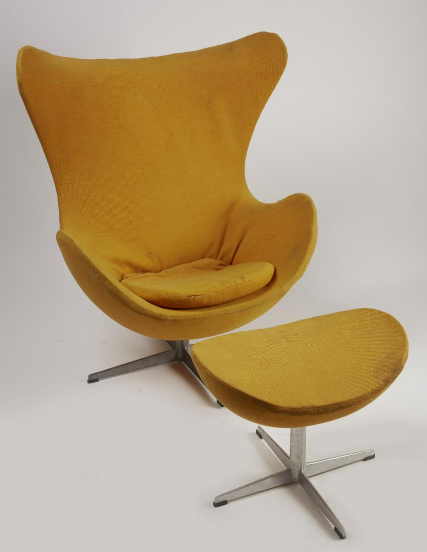 Arne Jacobsen Egg Chair and Ottoman for Fritz Hansen: Arne Jacobsen Egg Chair and Ottoman for Fritz Hansen. Upholstery appears original. Fritz Hansen label. Chair H: 42", Seat H 17", W 34", D 30" ottoman H 17", W 21-1/2", D16"