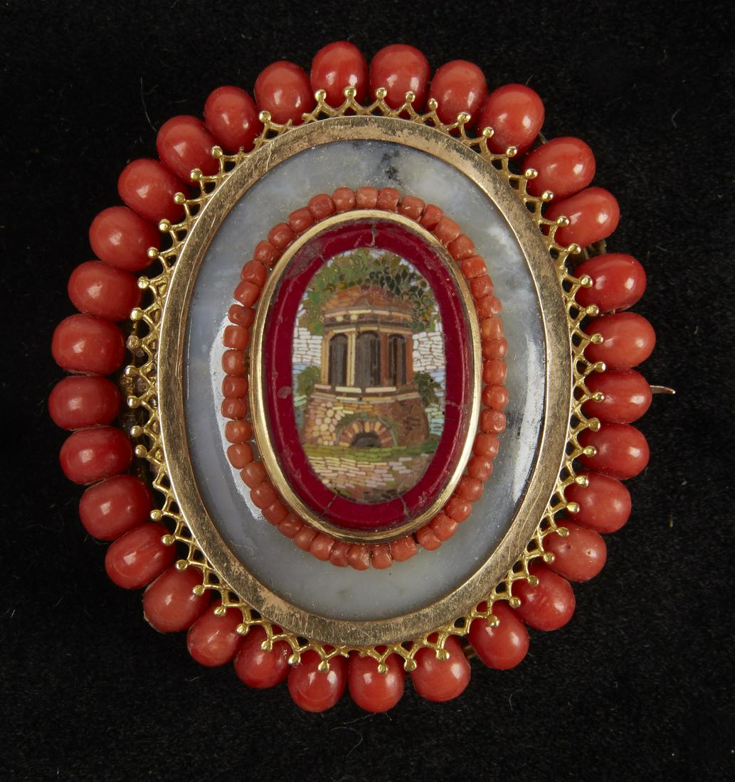 Micro Mosaic pin With Coral: Very fine antique micro mosaic pin with coral.Excellent condition. Tests 14K. L 1-5/8"