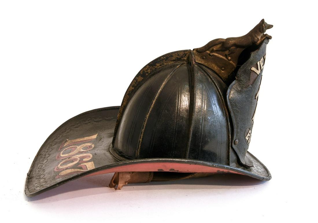 Fine Cairnes 19th Century Leather Fire Hat (1 of 6)