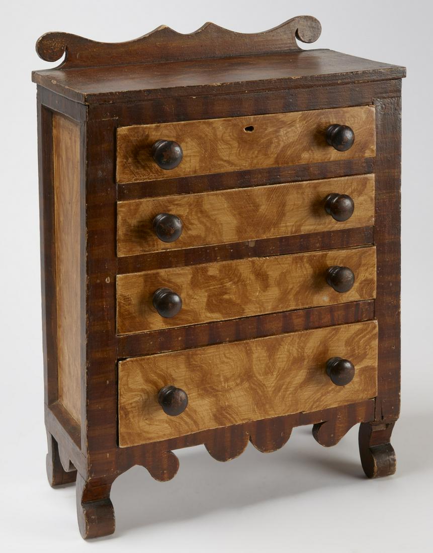 Fine Miniature Paint Decorated Chest of Drawers (1 of 4)