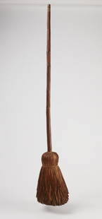 Exceptional Early American Broom: Exceptional early American broom. New England, circa 1825. Beautiful patina. Excellent,. possibly unused condition. L 51-1/2". Please refer to this link for a high-res image.