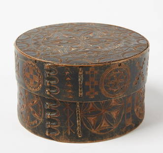 Fine Early Bent Wood Carved Box: Fine early bentwood painted and carved box. American, early 19th century. Inspected under UV light. No restoration noted. D 5-1/2" H 2-7/8". Excellent condition. Please refer to this link for