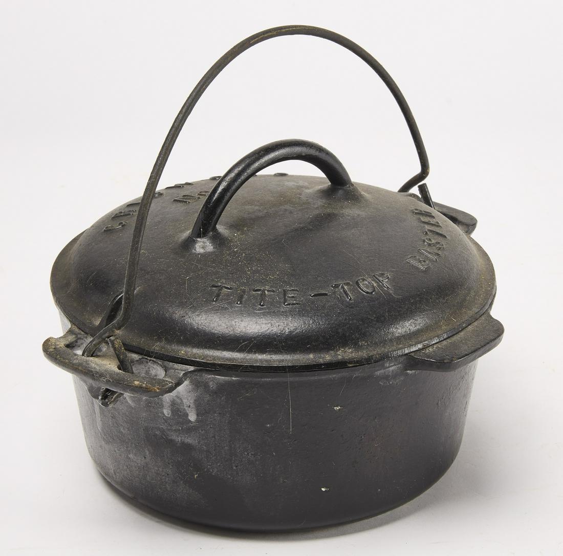 Griswold #4 Dutch Oven (1 of 6)