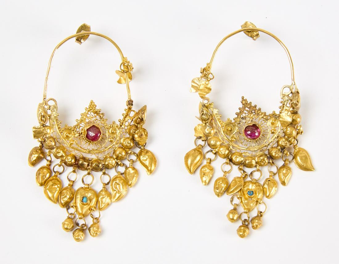 14kt Gold Iranian Pierced Stud Earrings (1 of 2)