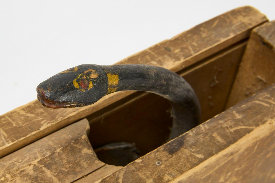 Snake Surprise Sliding Lid Box (1 of 6)