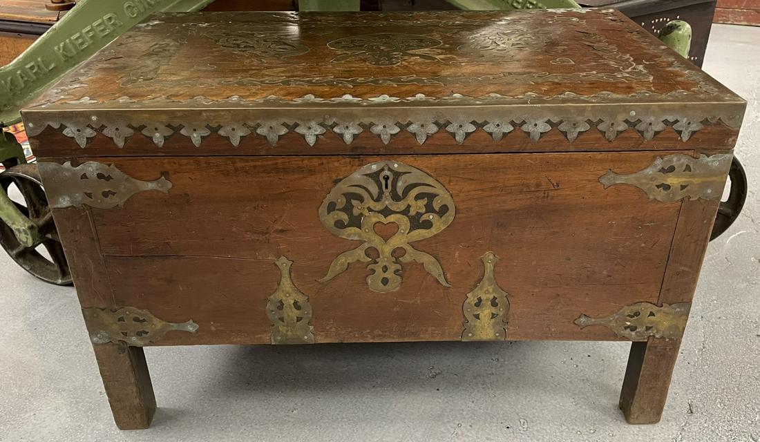 Middle Eastern Chest (1 of 4)