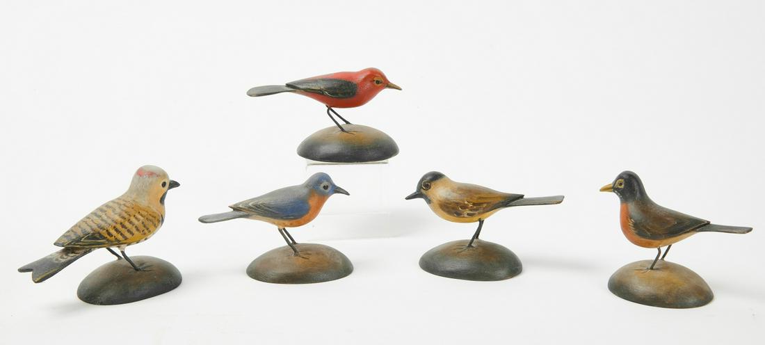 Frank Finney - Five Miniature Carved Birds (1 of 3)