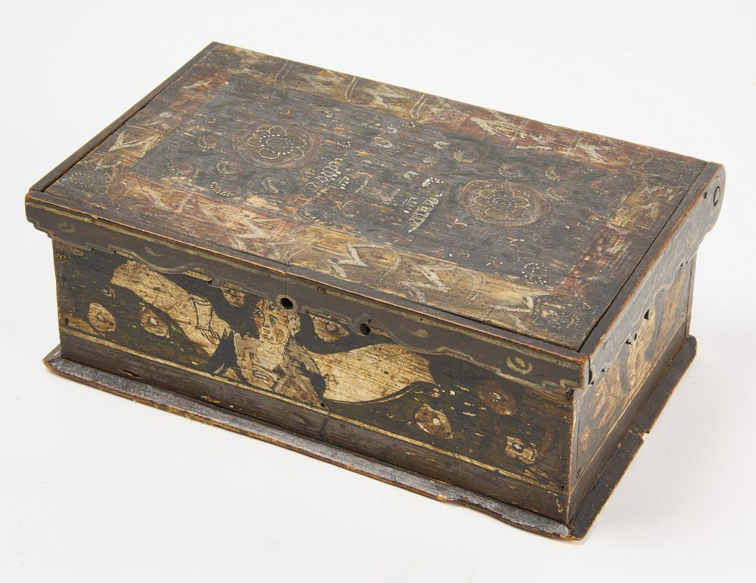 Early Paint-Decorated Box (1 of 8)