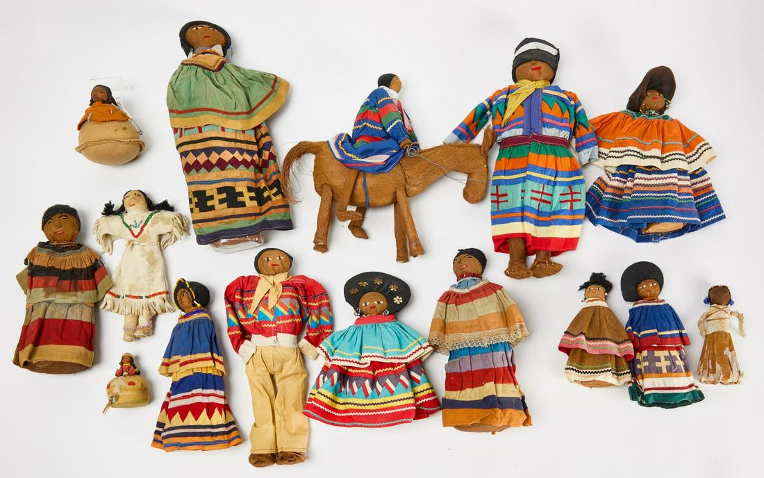 Group of Seminole Corn Husk Dolls (1 of 3)