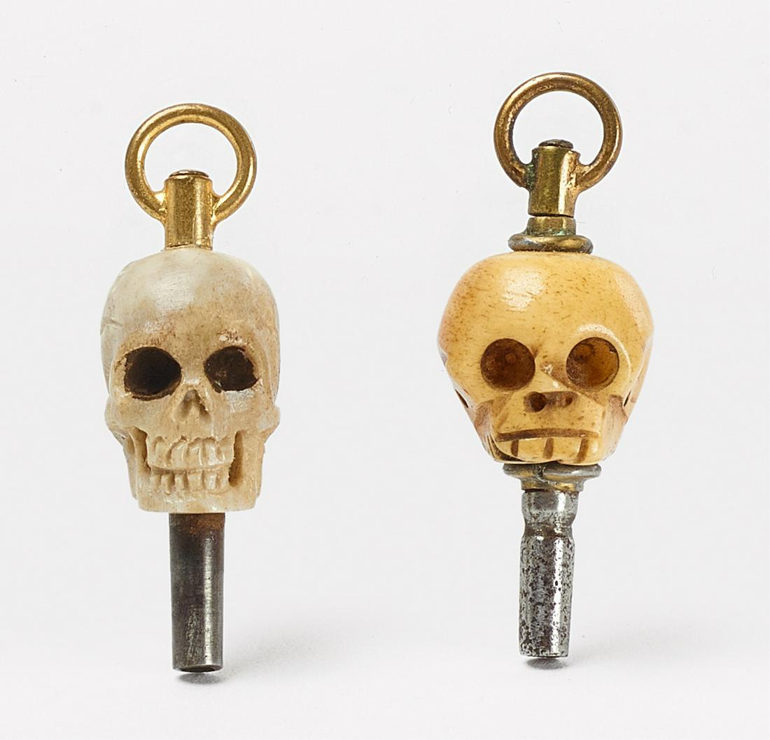 Two Skull Watch Winders (1 of 3)