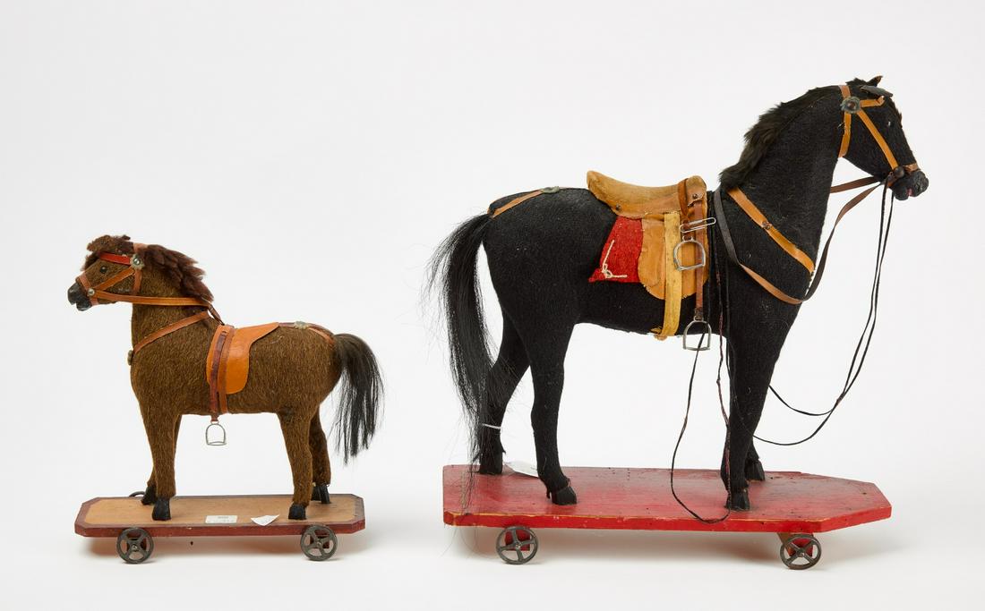 Two Horse Pull Toys (1 of 3)
