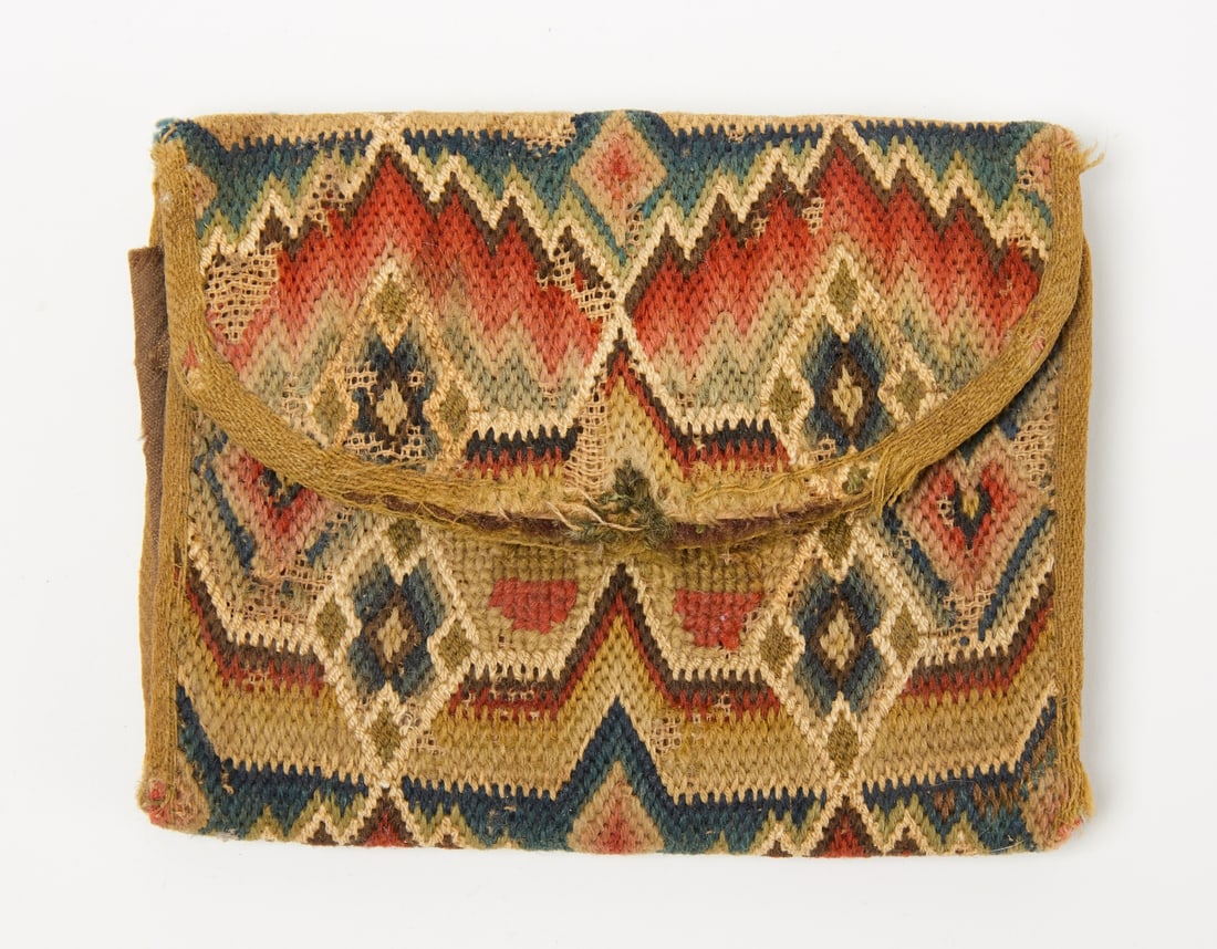 Flame Stitch Purse (1 of 3)