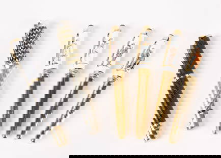 Six Montblanc Pens: Six Montblanc pens. Group of four Montblanc Meisterstuck pens having Meissen tops with harlequin decoration, 2003, 2005, 2006, 2008, all limited editions to 300, good condition. 2006 Monotblanc 18K go