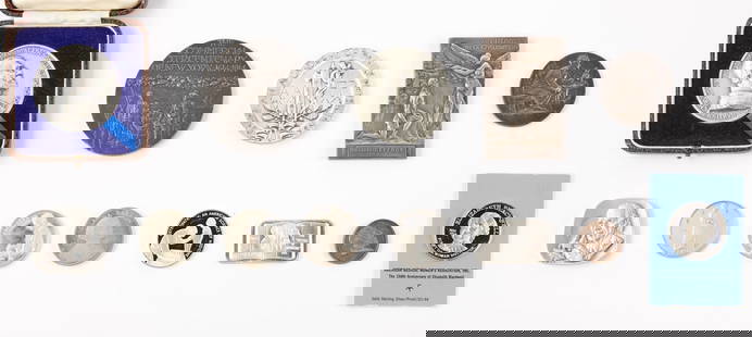 Thirteen Silver Medals, Tiffany, Swiss, etc.: Thirteen silver medals. 1) The Commercial Tercentenary of New York City 1614-1914 by Tiffany & Co. George Protzmann. Silver. Weight 5.985 ozt. 2) 1917-1918 Swiss-American Commission by Hucucnin (Swiss