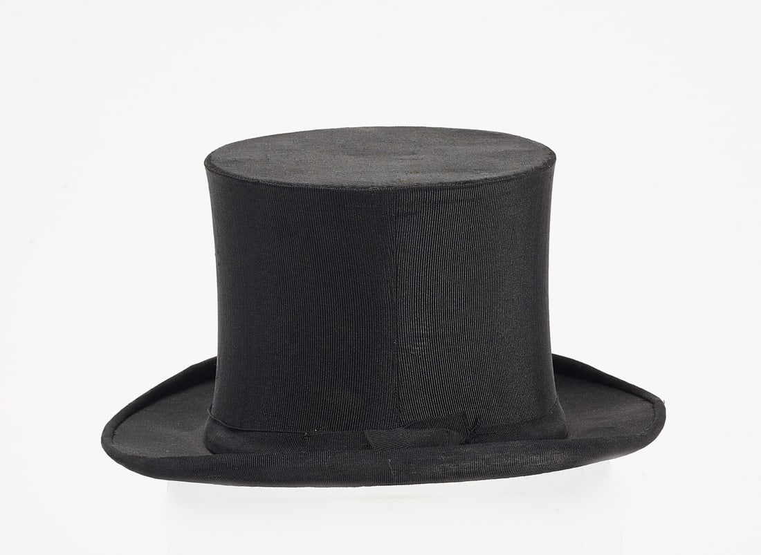 Miniature Souvenir Top Hat: Miniature souvenir top hat. Labeled 'souvenir' on inside. H 4-1/2" W 6-1/4" D 8-1/4". Condition: Excellent condition. Link for high-res images: https://www.dropbox.com/sh/u4w9z57m6oklfvn/AAAMCUt8E2fSd