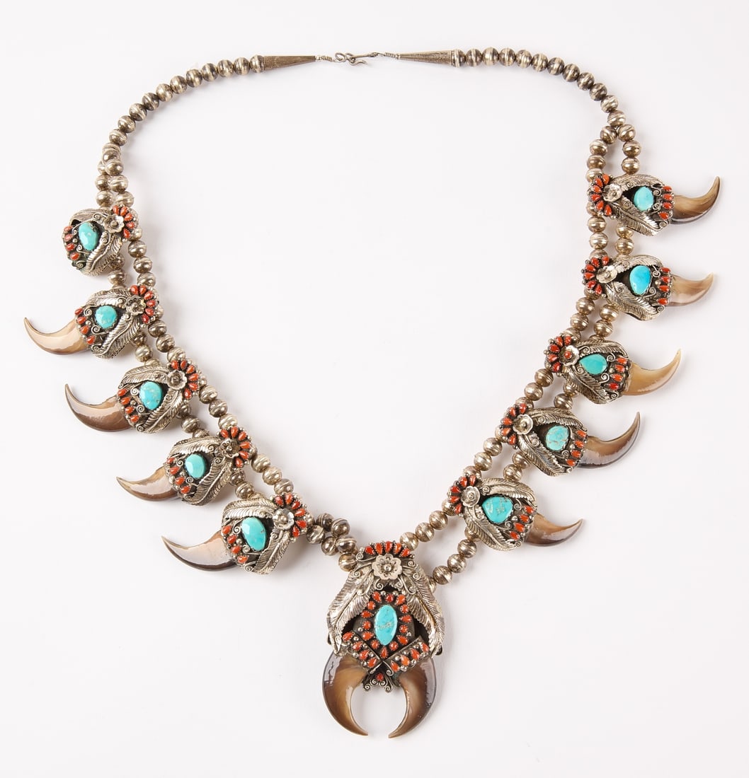 Bear Claw Necklace (1 of 4)