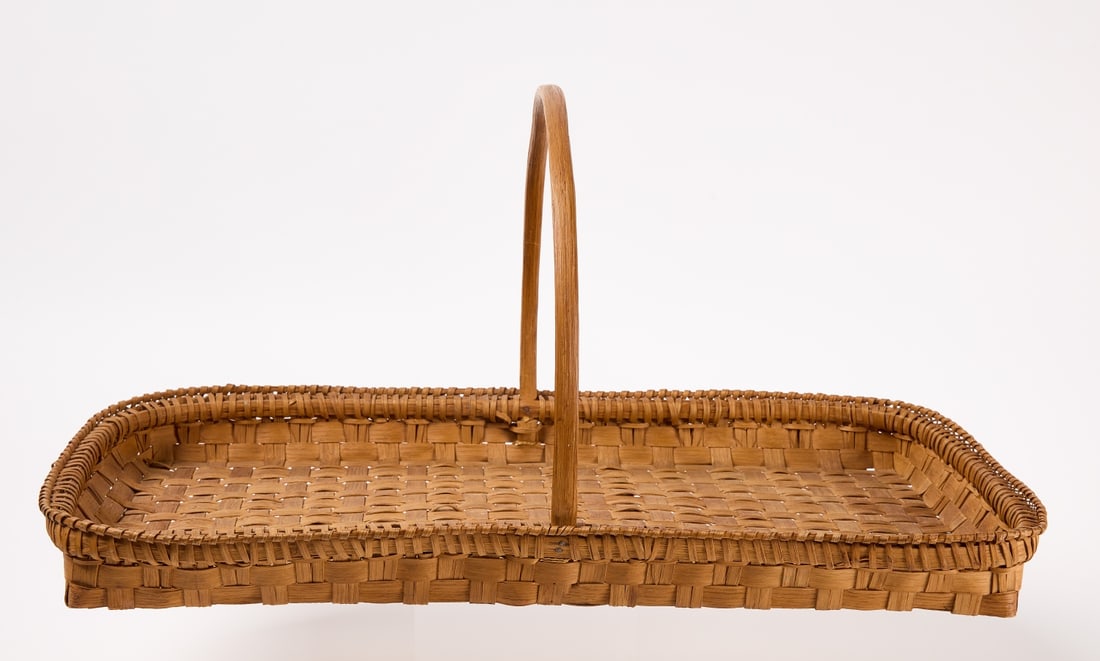 Fine Gathering Basket with Handle (1 of 4)