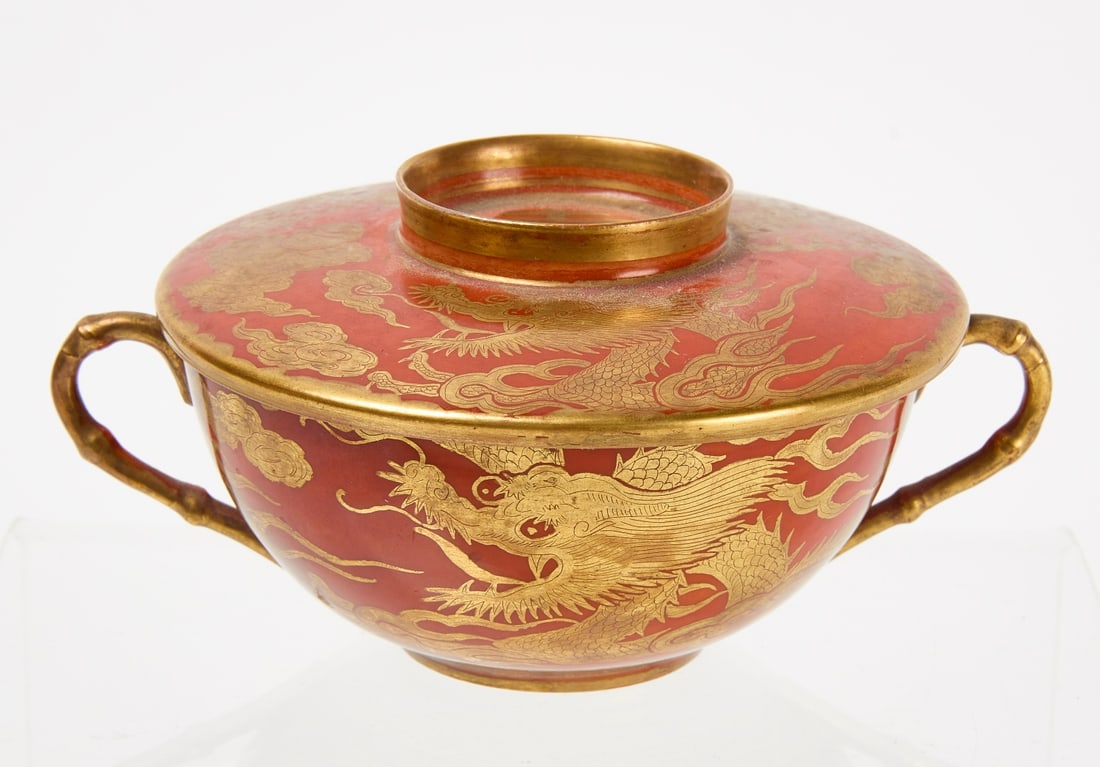 Porcelain Kutani Bowl with Lid: Porcelain Kutani bowl with lid. Bowl: H 1-7/8" D (minus handles) 3-7/8". Lid: D 4-1/8". Condition: Excellent condition. Copy and paste link for high-res images: https://www.dropbox.com/scl/fo/gcroxplx