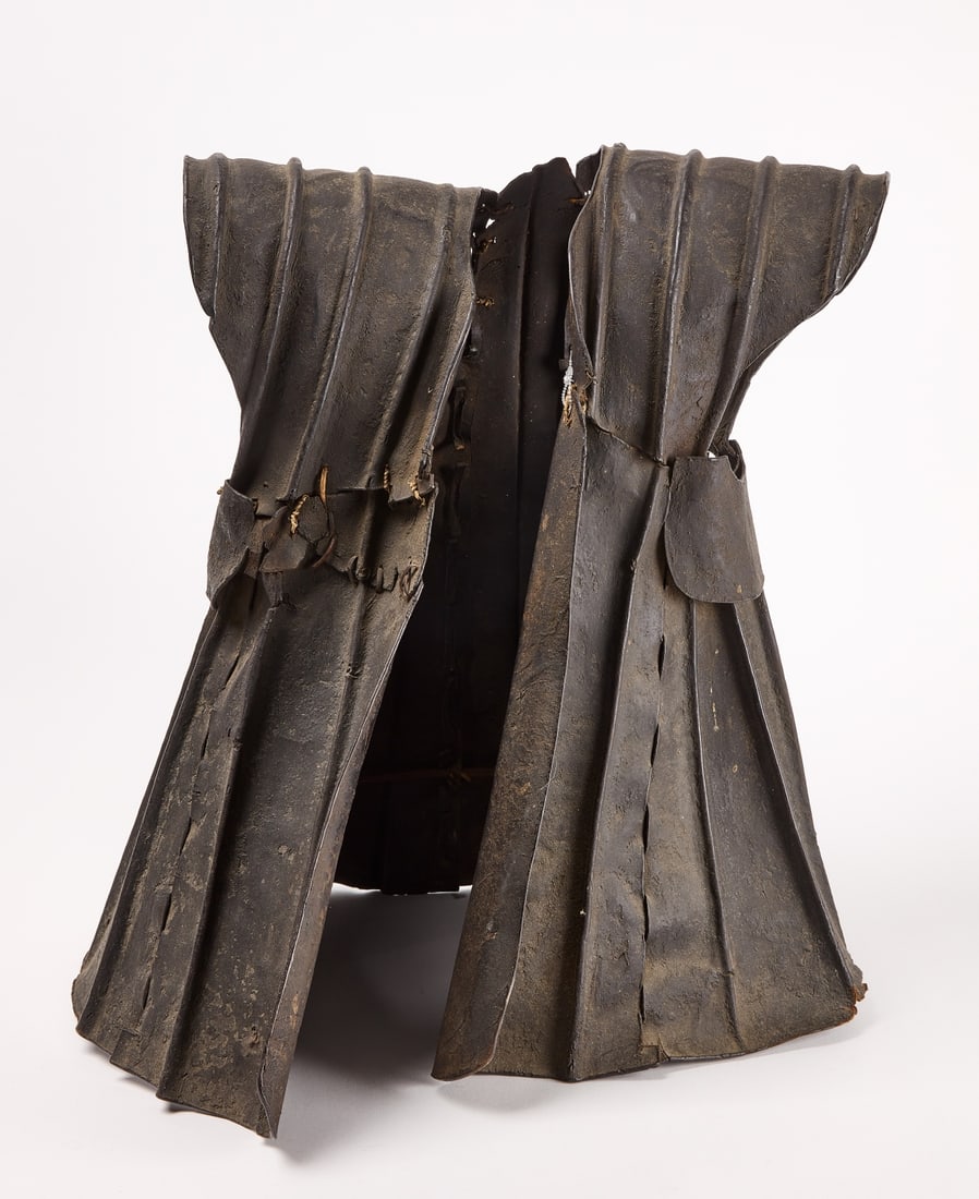 Samurai Vest: Leather under-vest for Samurai armor. H 22-5/8" W 20-3/4" D 20". Condition: Minor imperfections. Copy and paste link for high-res images: https://www.dropbox.com/scl/fo/upf6130yvj62iq4e2r7xy/h?rlkey=i