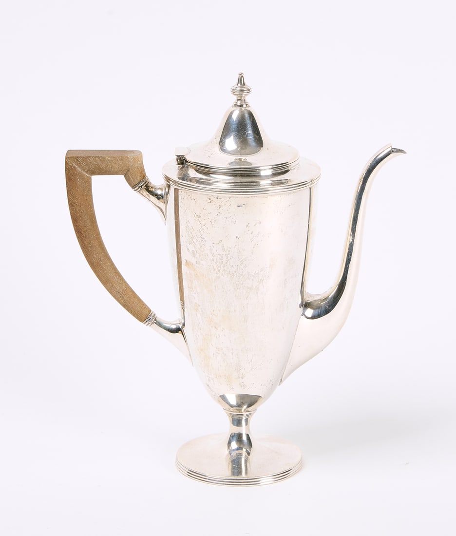 Edwardian Classic Coffee Server (1 of 4)