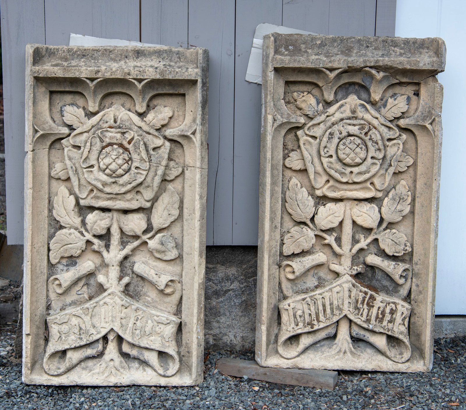 Pair of York and Lancaster Bas-Relief Carvings (1 of 4)