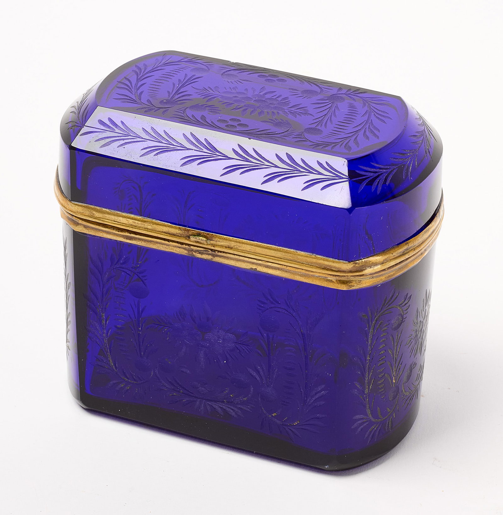 Cobalt Bristol Glass Casket: Cobalt Bristol glass casket H 4-1/2" W 5" D 3-1/4" Condition: Very good with minor imperfections. One minute chip on the top of the lid. 