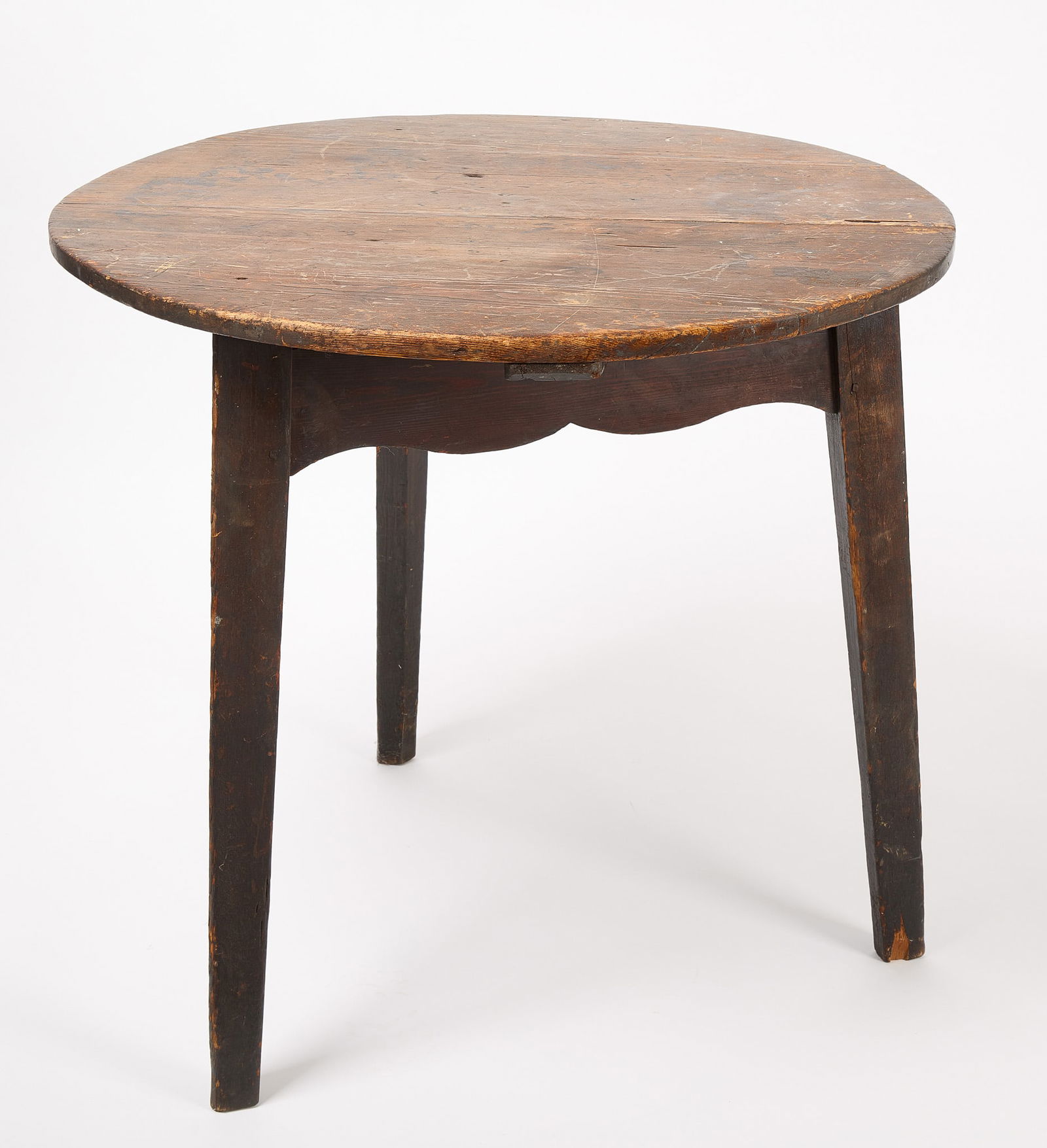 Round English Country Table (1 of 4)