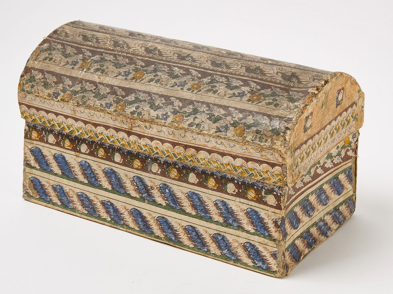 Dome Top Wallpaper Box (1 of 7)