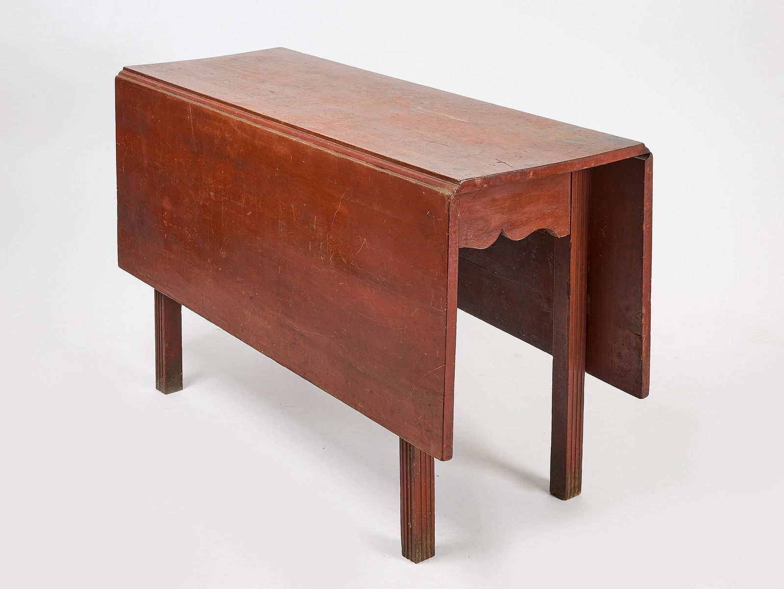 Chippendale Painted Swing-Leg Dropleaf Table (1 of 7)