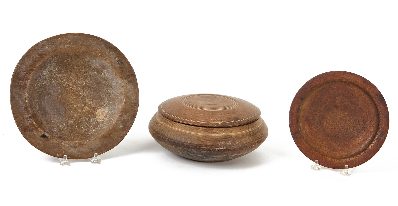 Covered Treen Bowl and Two Treen Plates (1 of 4)