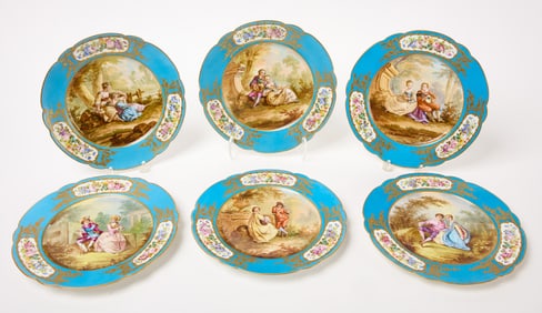 Set of Six Chateau des Tuileries Porcelain Plates