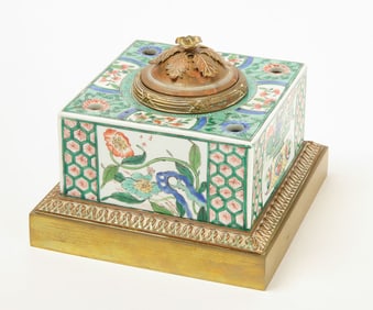 Famille Verte Porcelain Inkwell