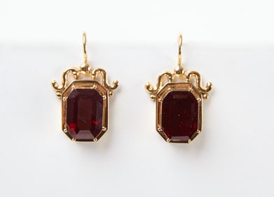 Rhodolite Garnet Pair of Earrings