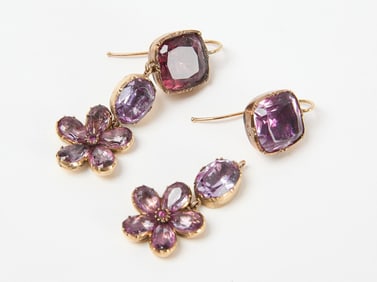 18K Gold and Amethyst Single Stone Foiled Earrings
