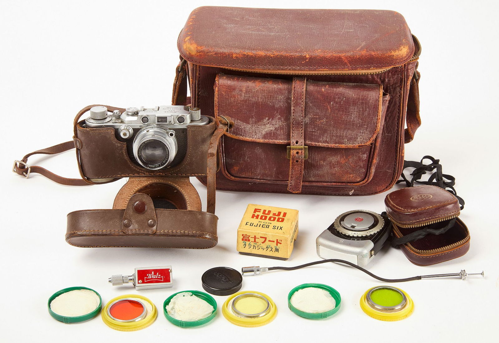 Leica IIIa D.R.P. with Accessories (1 of 2)