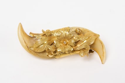 Anglo Indian 18K-Tiger Claws Brooch