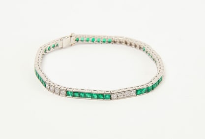 Platinum Emerald and Diamond Ladies Tennis Bracelet