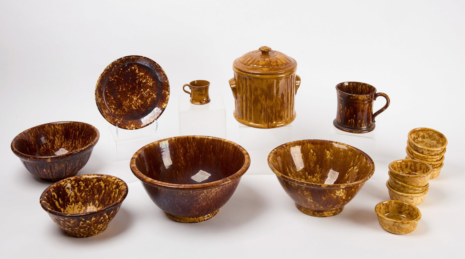 Group of Bennington Pottery (1 of 7)