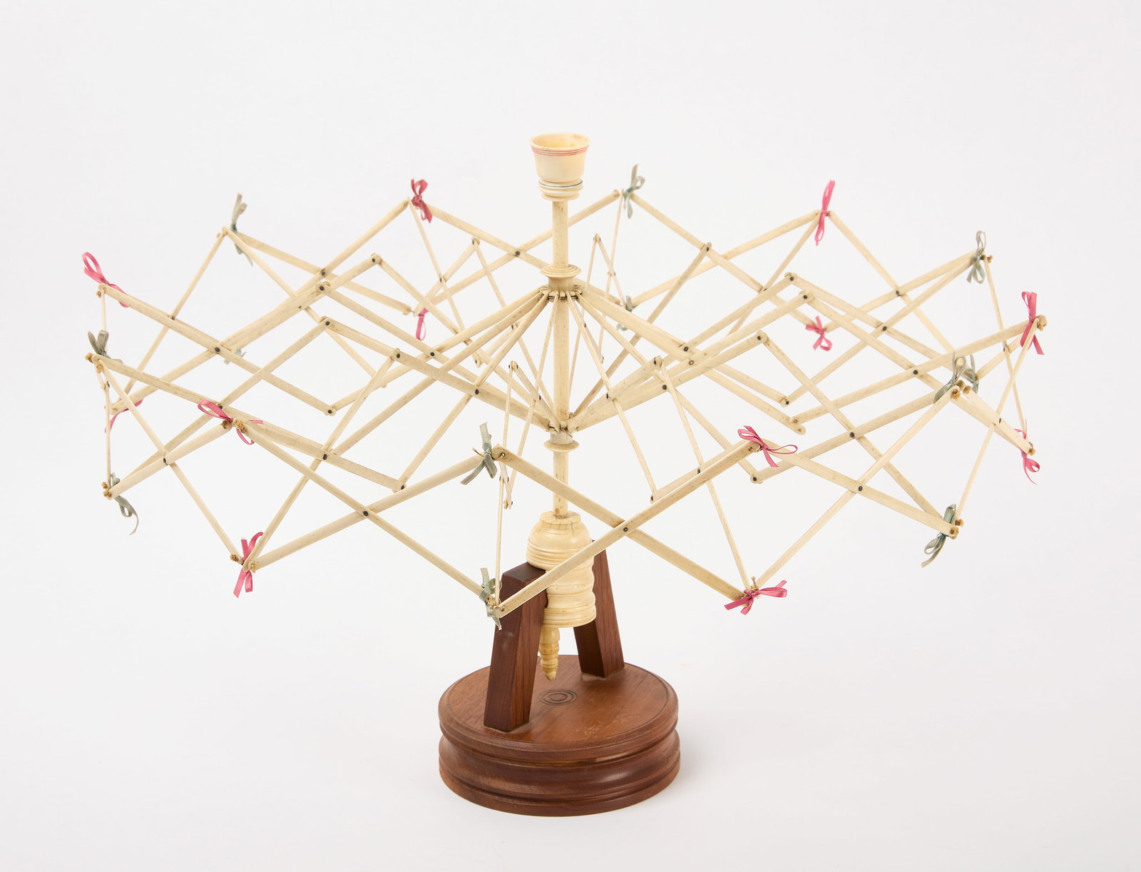 Sailor Made Bone Swift: Sailor made swift. Bone, wood, ribbon. American, 19th century. H 13-1/4". Condition: Original condition with minor imperfections. Link to hi-res images: https://www.dropbox.com/scl/fo/h7qie5b1jx6