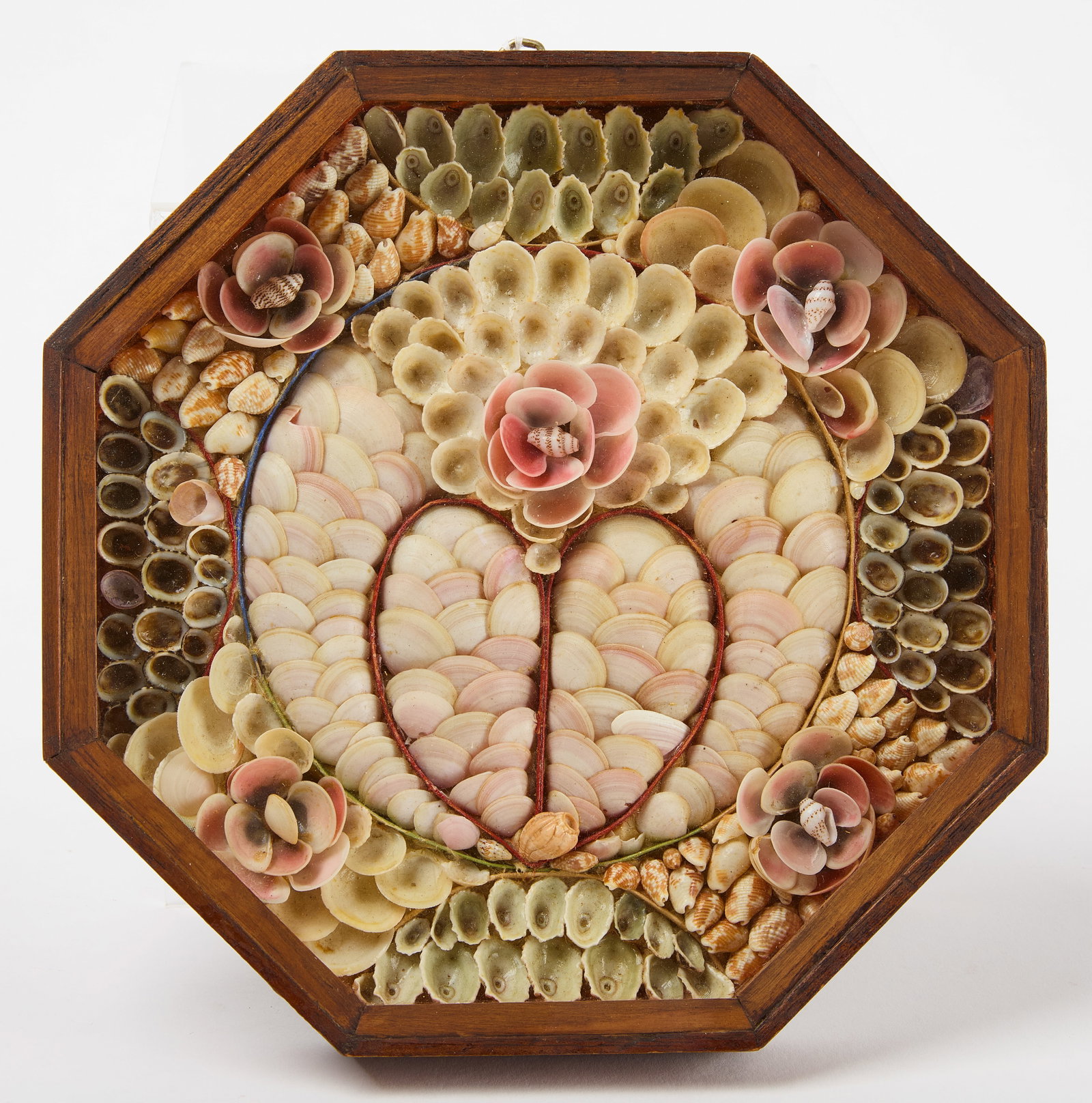 Sailor's Valentine: Sailor's Valentine. American, 19th century. H 8-3/4" L 8-7/8" W 1-1/4". Condition: Several loose shells. Link to hi-res images: https://www.dropbox.com/scl/fo/n6rvvm2b9r