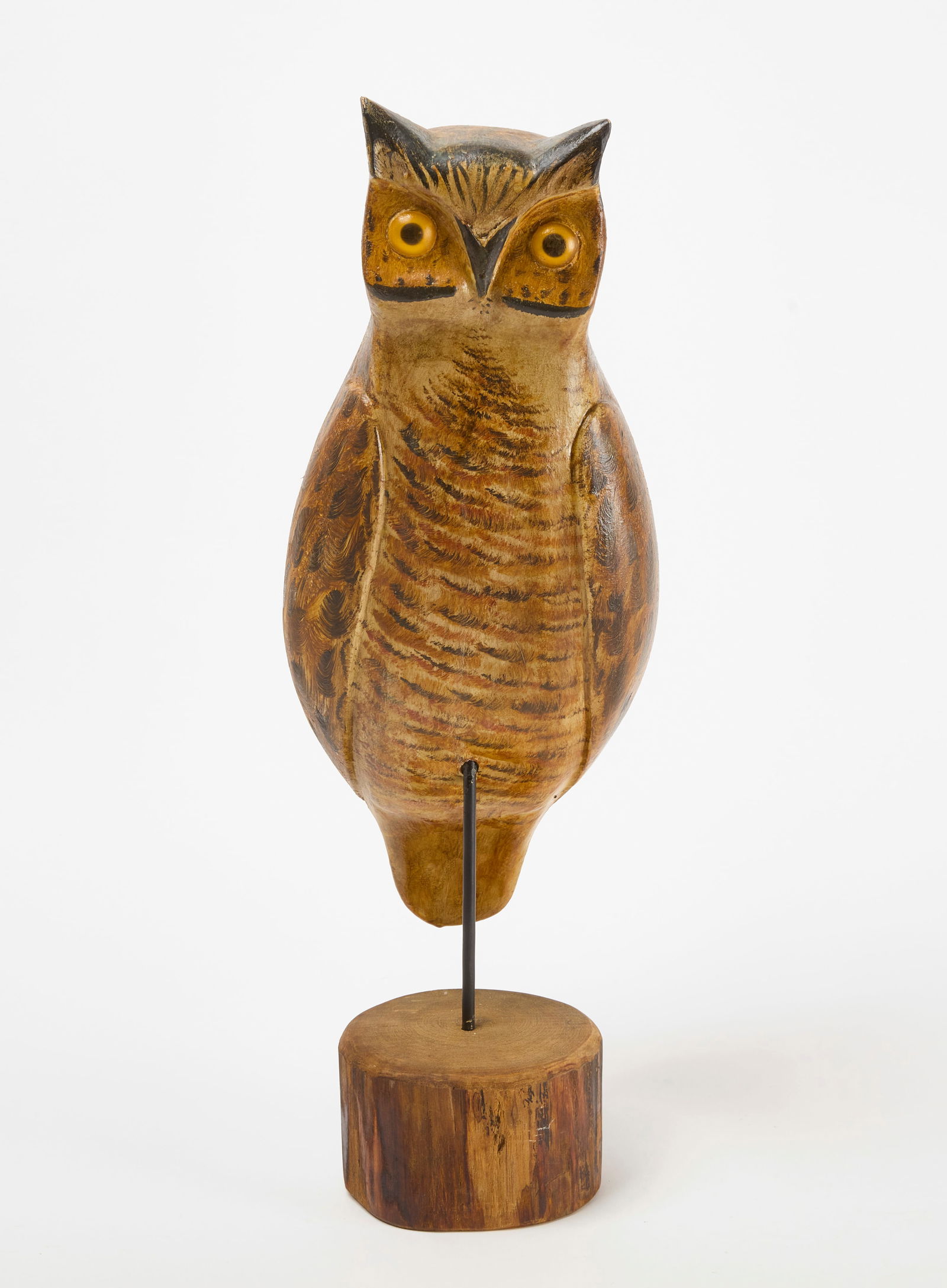 Carved Owl Decoy (1 of 5)