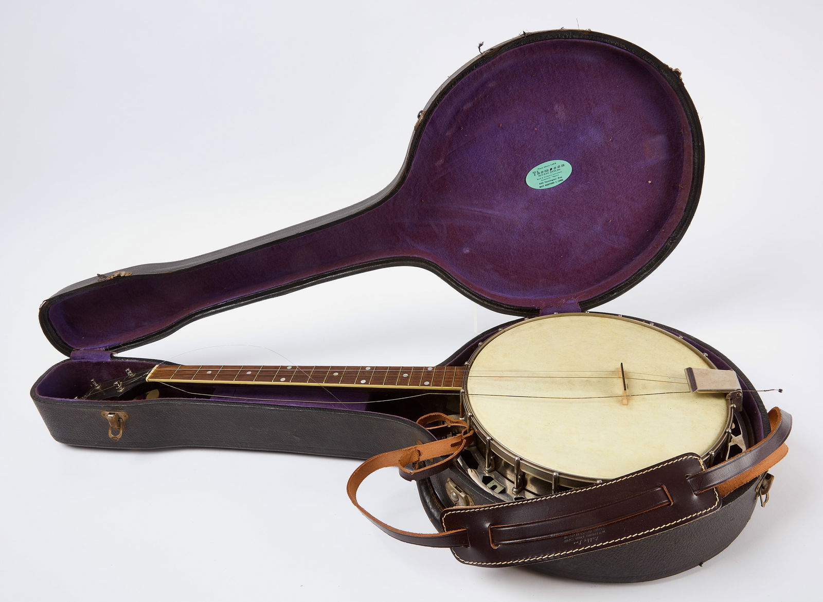 Gibson Banjo with Case (1 of 7)