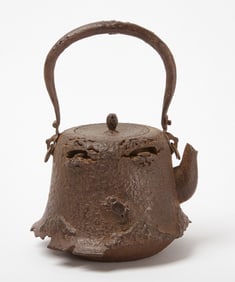 Fine Meiji Period Cast Iron Tetsubin
