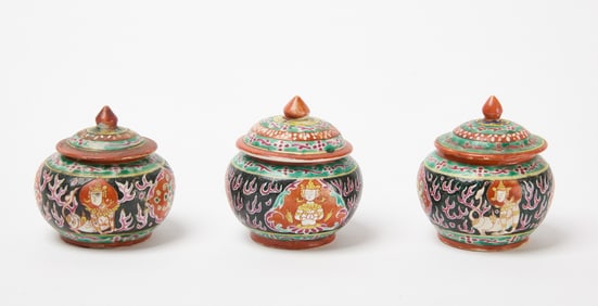 Three Bencharong Porcelain Covered Jarlets