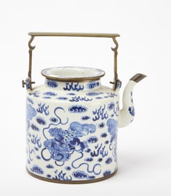 A Large Blue and White Underglaze Porcelain Teapot