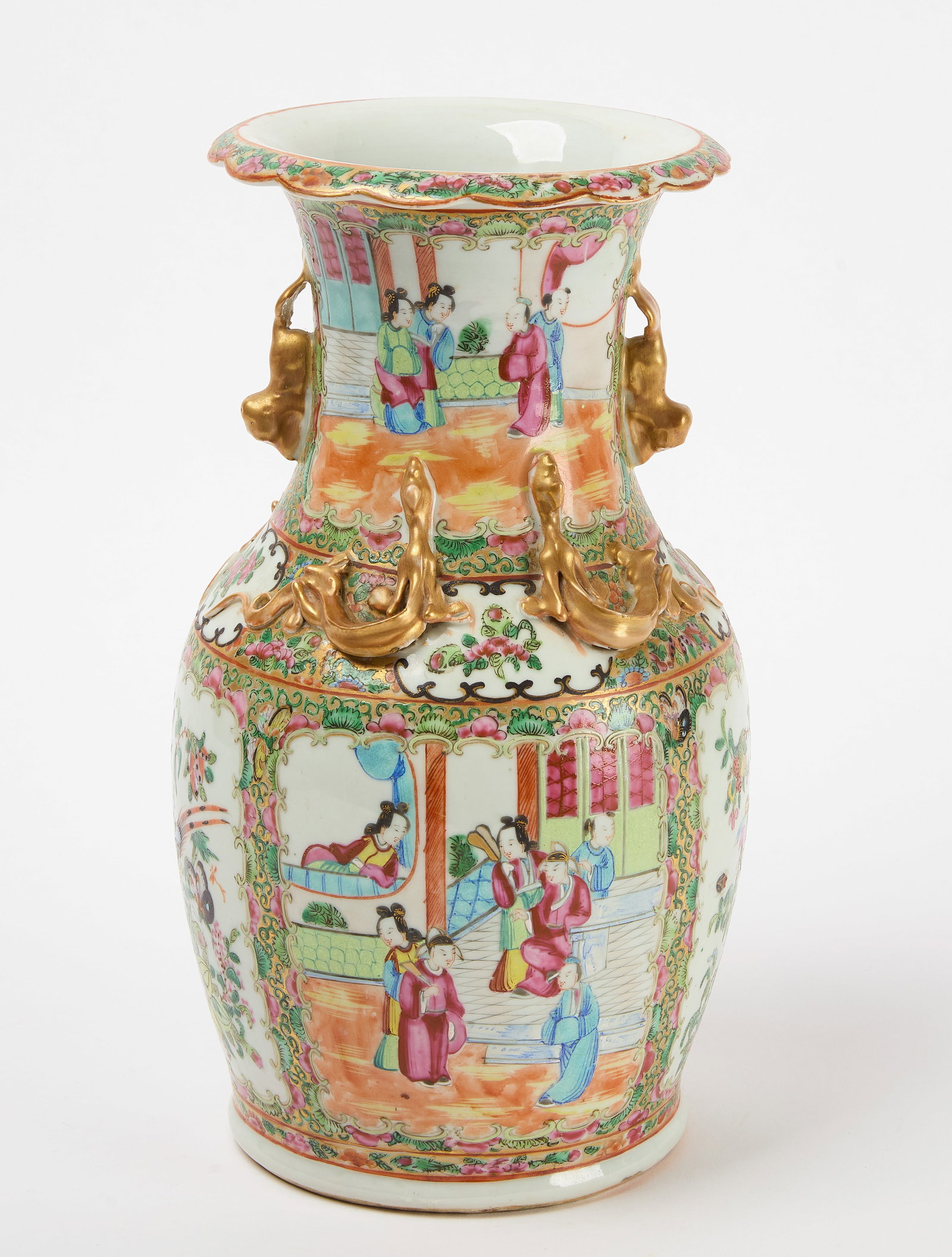 Rose Medallion Vase: Rose Medallion porcelain vase. Chinese, circa 1860. H 14-1/4". Condition: No damage noted. Link to high-res images: https://www.dropbox.com/scl/fo/snqh51l83du4fiyt4rkzx/AB27Im31ps-zvcsDFsXYf