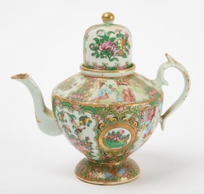 Rose Medallion Teapot